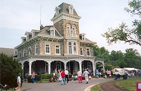  [photo, Cylburn Mansion, Market Day at Clyburn Arboretum, 4915 Greenspring Ave., Baltimore, Maryland]