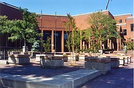 [photo, Courthouse, 100 West Patrick St., Frederick, Maryland]