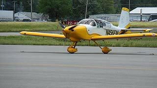 [photo, Airplane, Easton Airport, 29137 Newnam Road, Easton, Maryland]