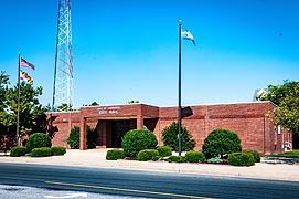 [photo, City Hall, 410 Academy St., Cambridge, Maryland]