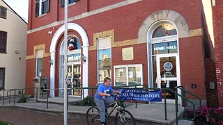 [photo, Town Hall and Library, 106 East Main St., Sharpsburg, Maryland]